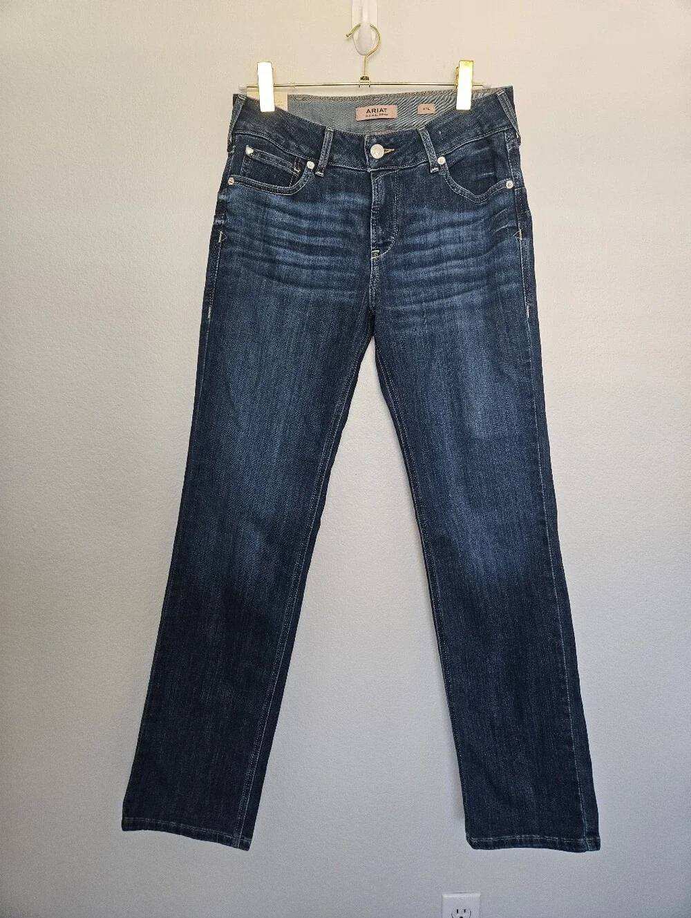 NWT Ariat | Perfect Rise Straight Leg Jeans Long Length Cowgirl Womens 31L